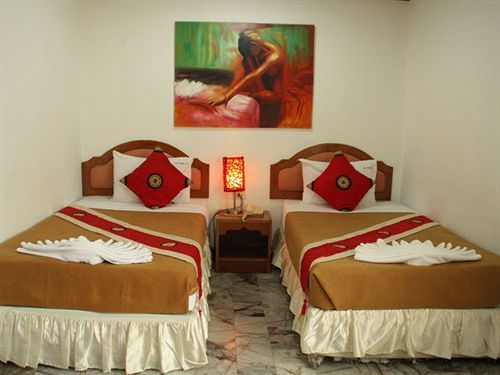 Hotel Paradise Resortel 2*