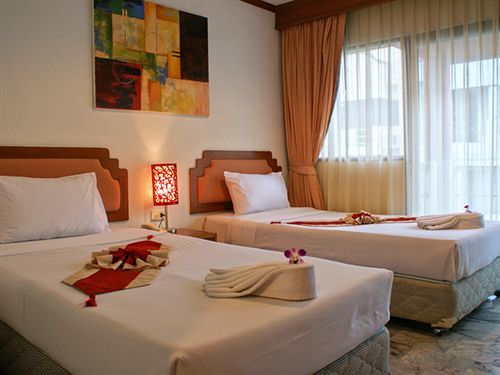 Hotel Paradise Resortel 2*