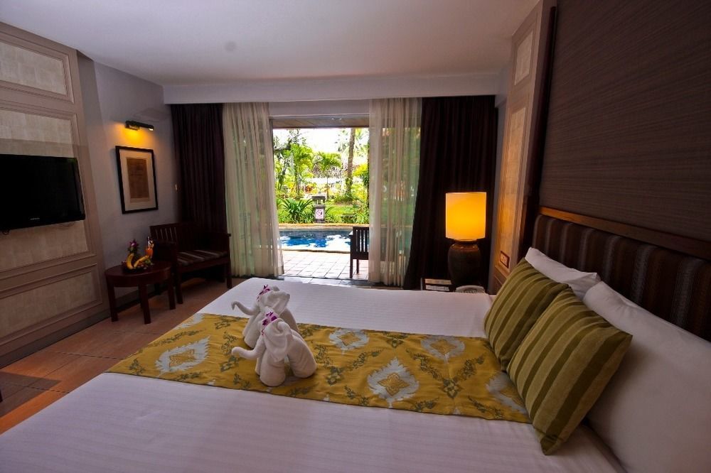 Resort Phuket Orchid And 4*