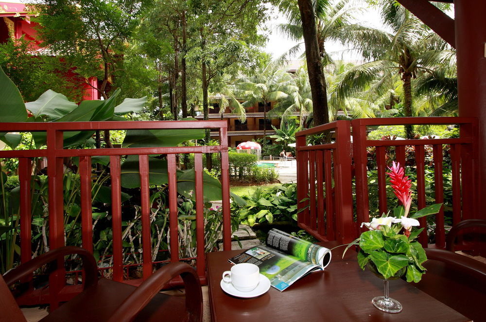 Resort Palm - Sha