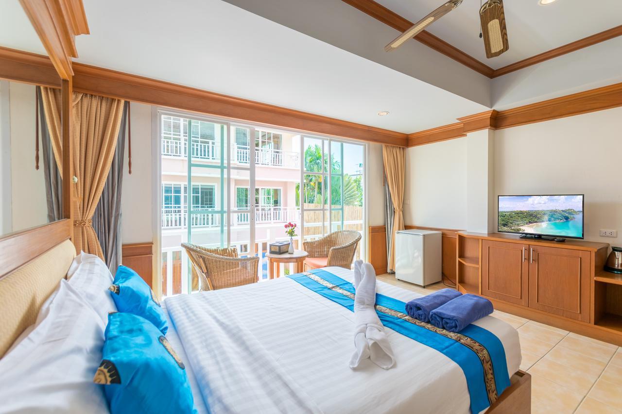 Chaba Beach Hotel 3*