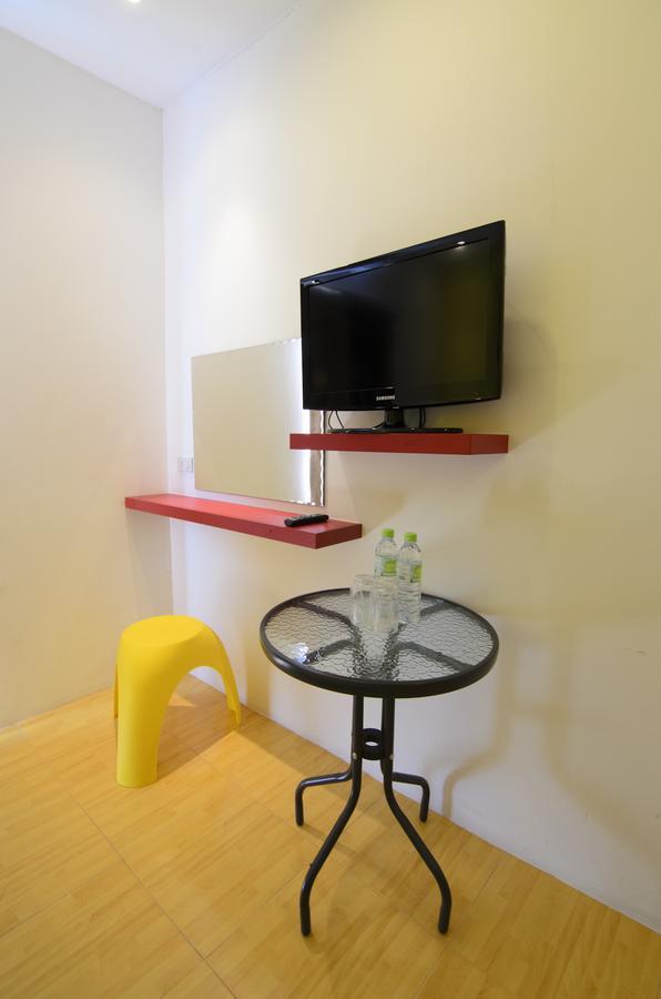Hostel Room Hostel *