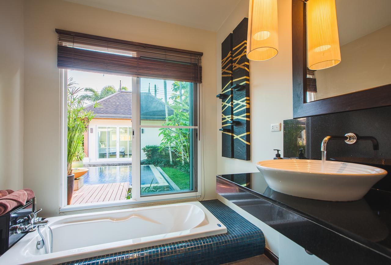 Two Villas Holiday Oriental Style Nai Harn Beach