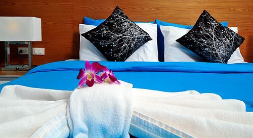 Jula Place Hotel Chalong