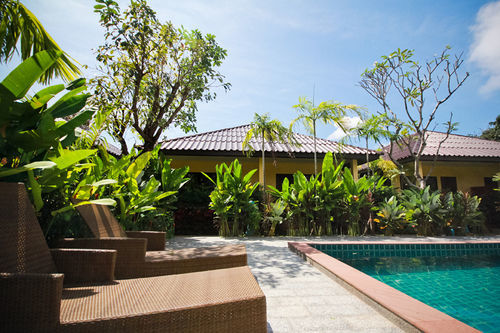 Happy Resort Chalong