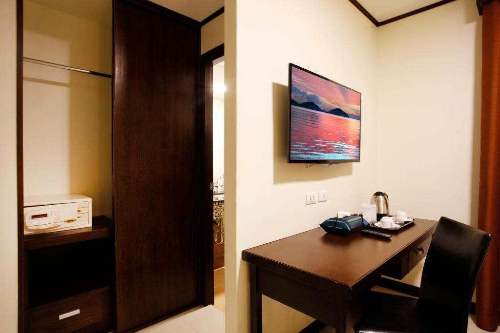 Hotel Orchid Resortel