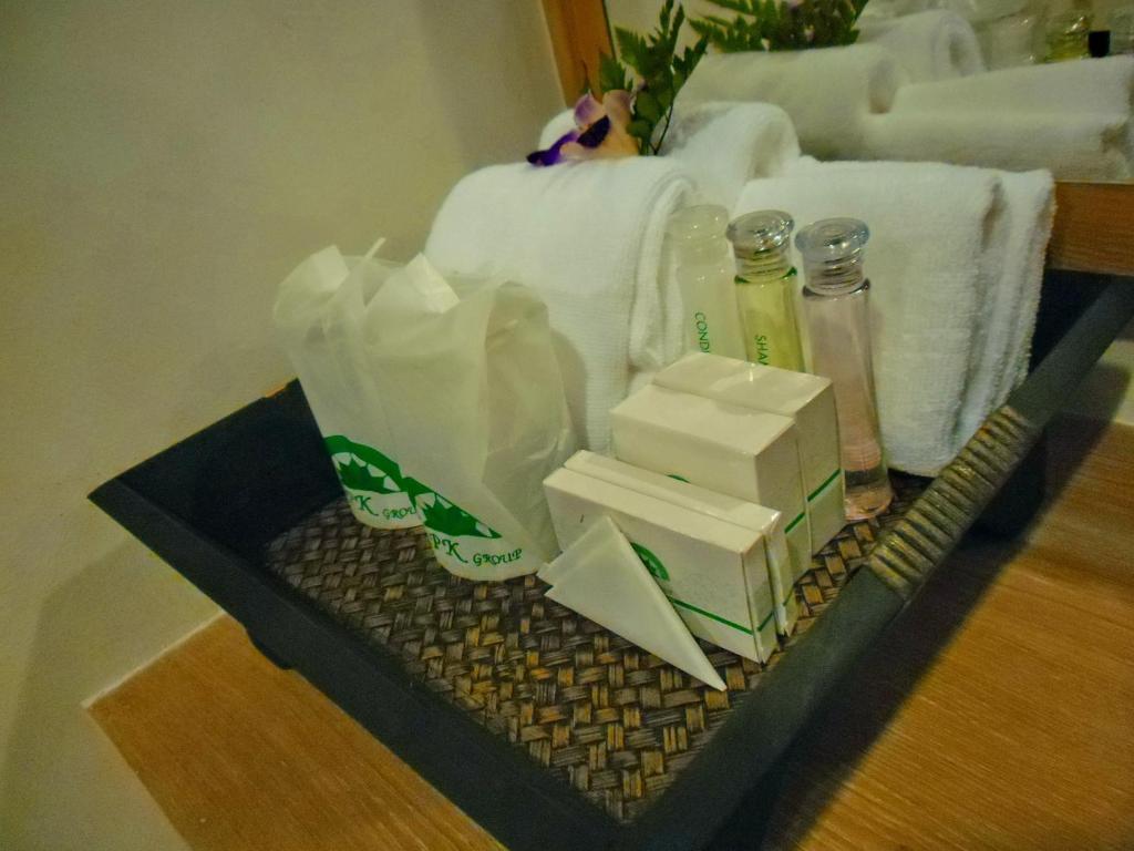 Hotel The Three By Apk