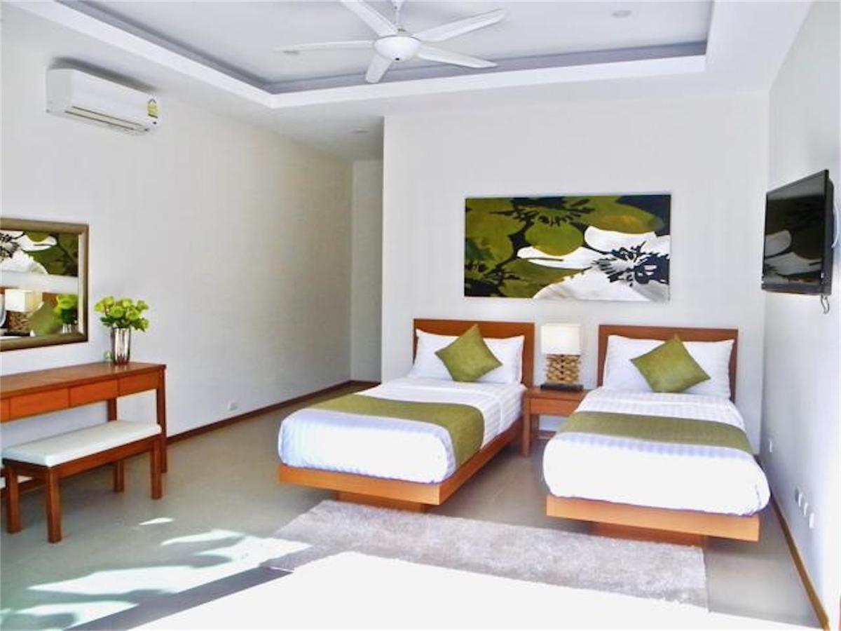Villa Ka Rawai : Peaceful 4 Bedrooms Nai Harn