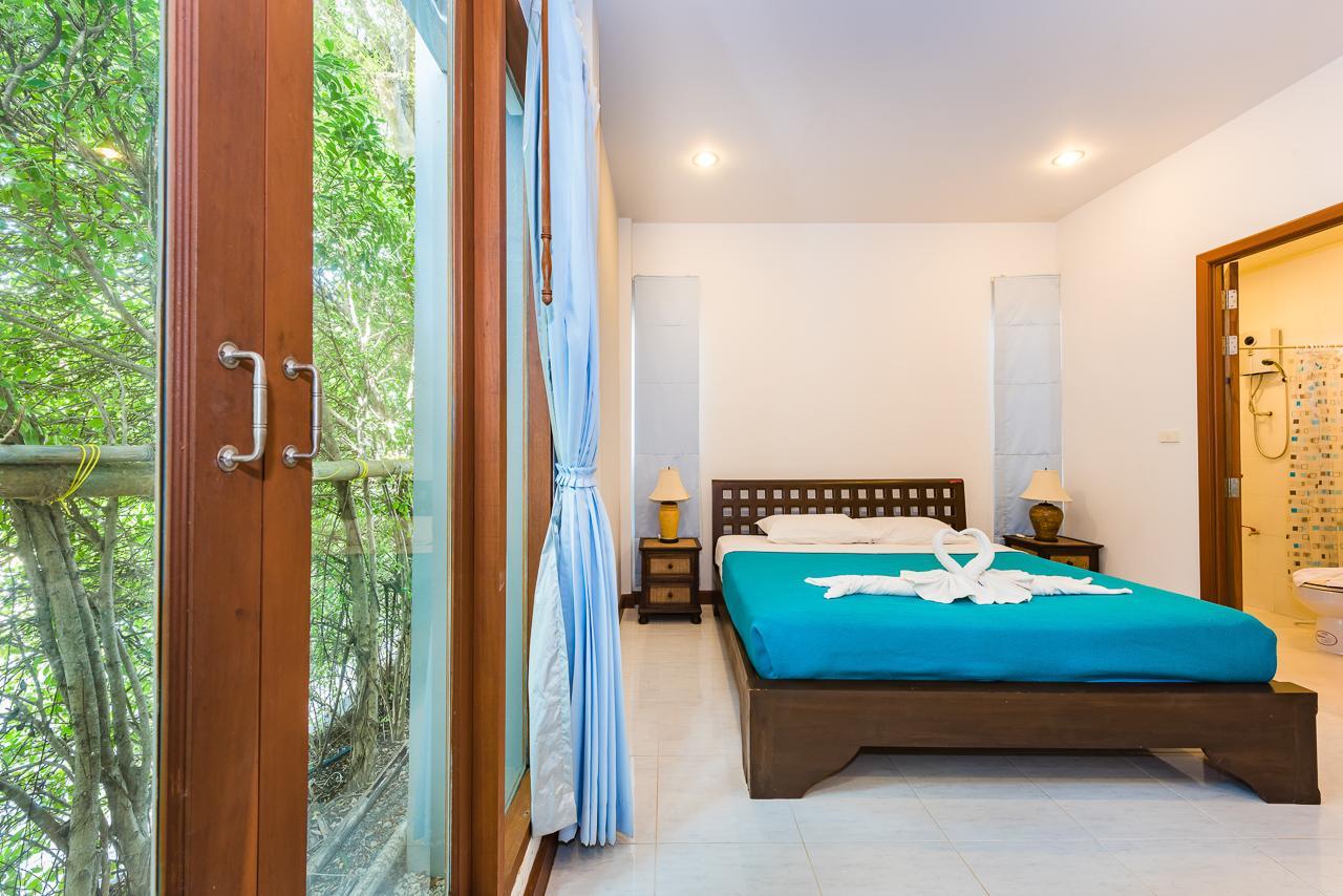 Pure & Pam Village 3*
