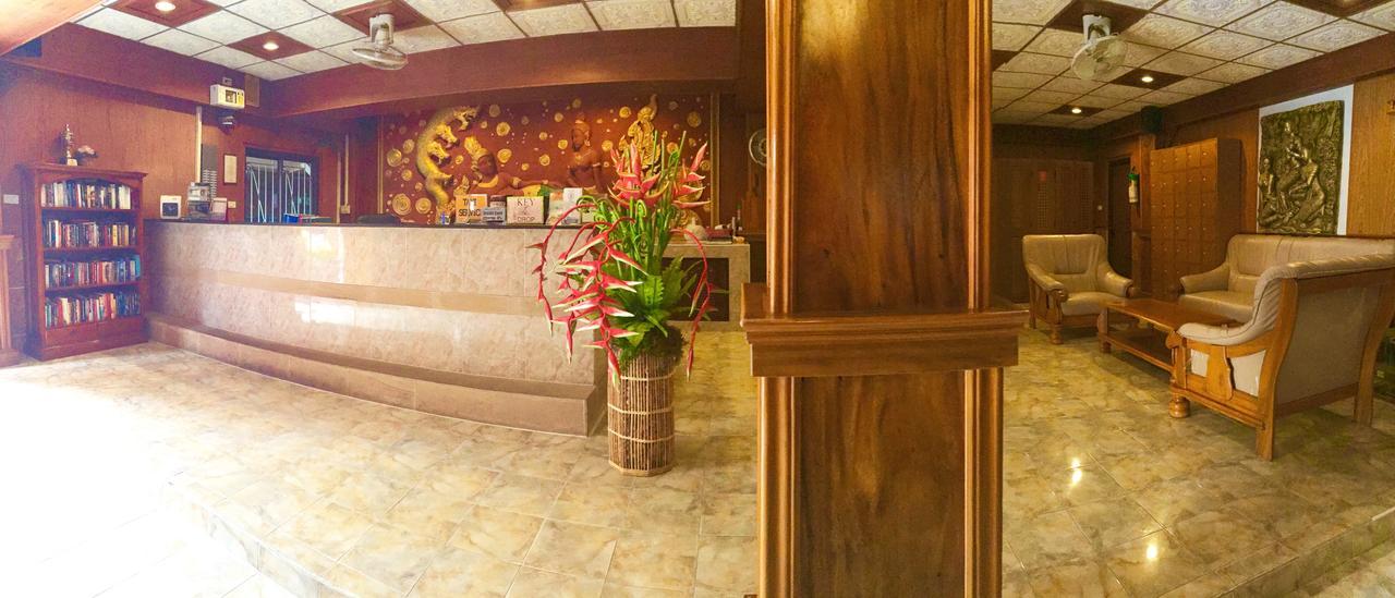 Palace Phuket Hotel 3*