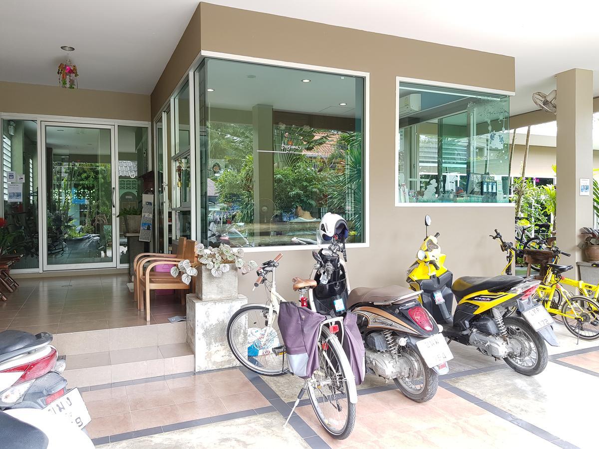 Guest house Benjamas Place 2*