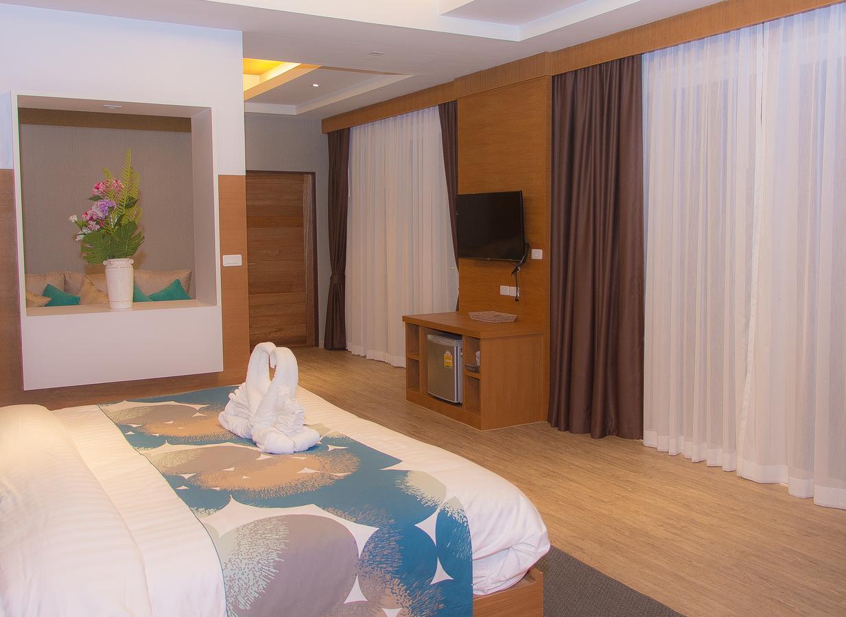 Kanita Pool Karon
