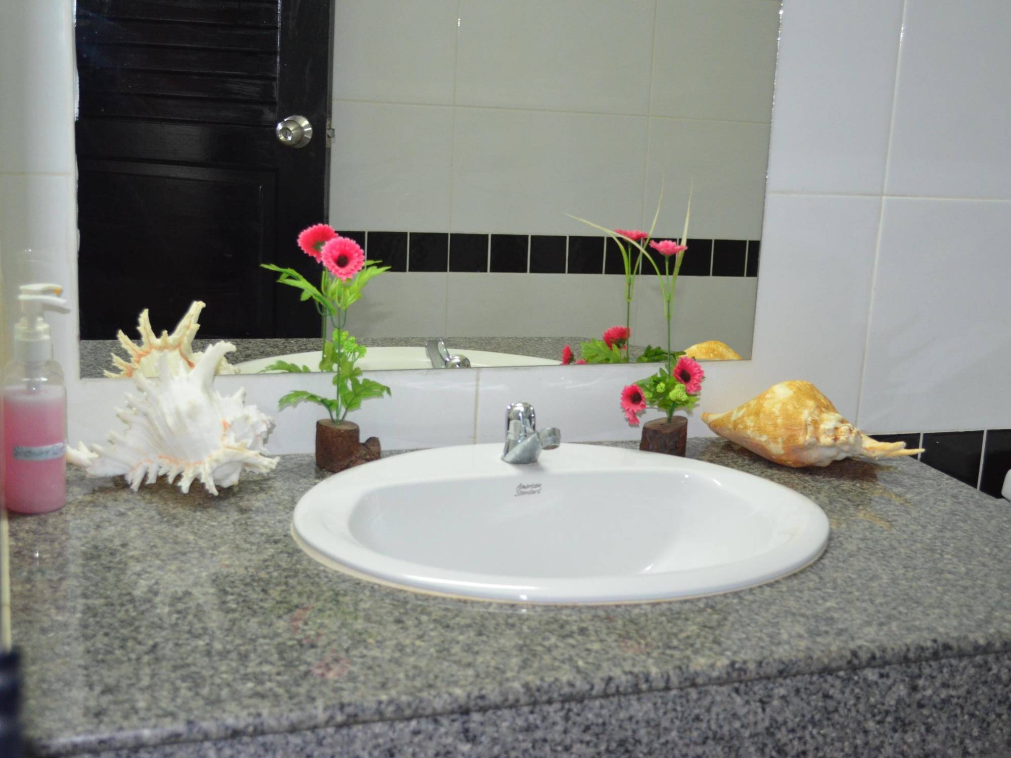 Inn Swiss House Patong