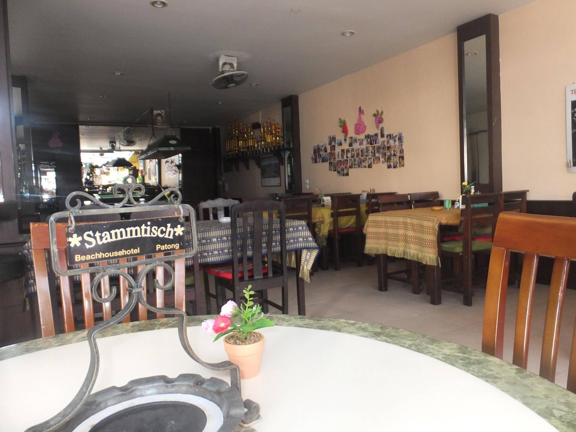 Swiss House Inn *