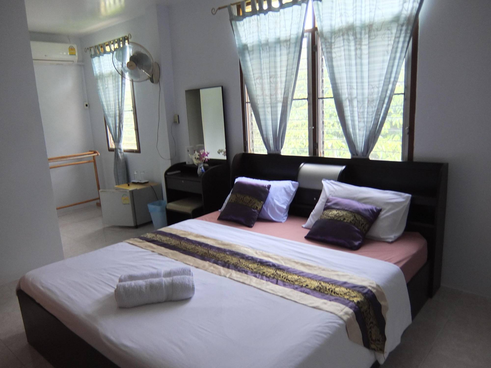 Similan Inn
