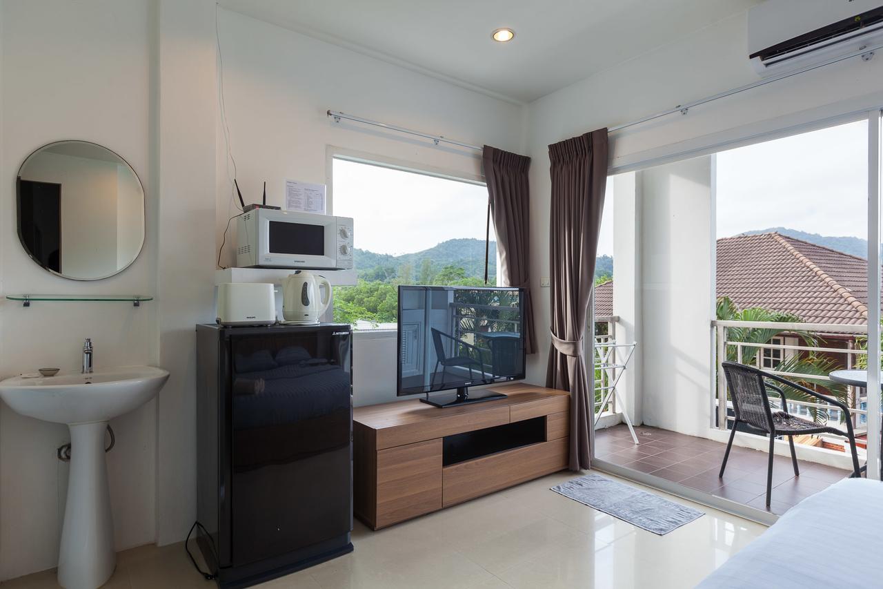 Apartment Number 4 *