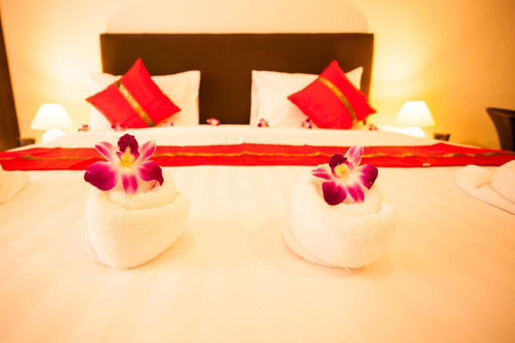 Only Blue Aparthotel 3*