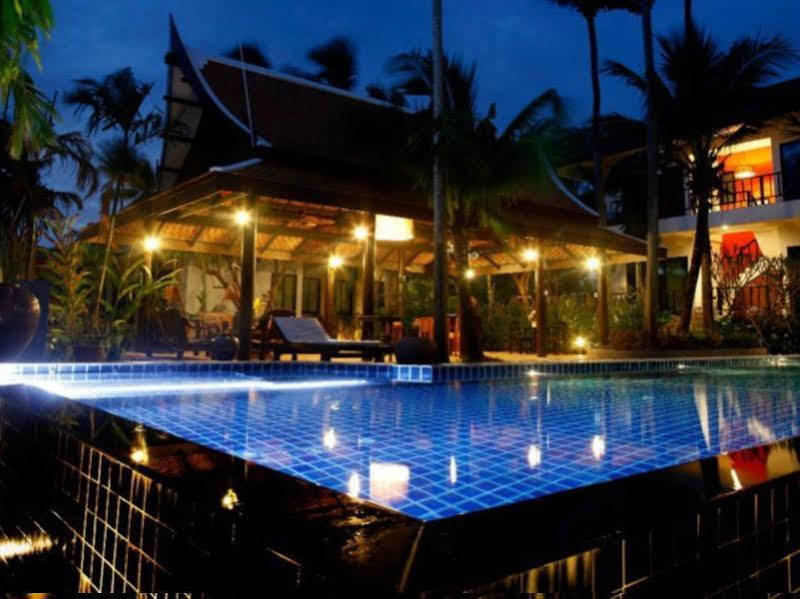 Cocoville Phuket - Sha Resort 3*