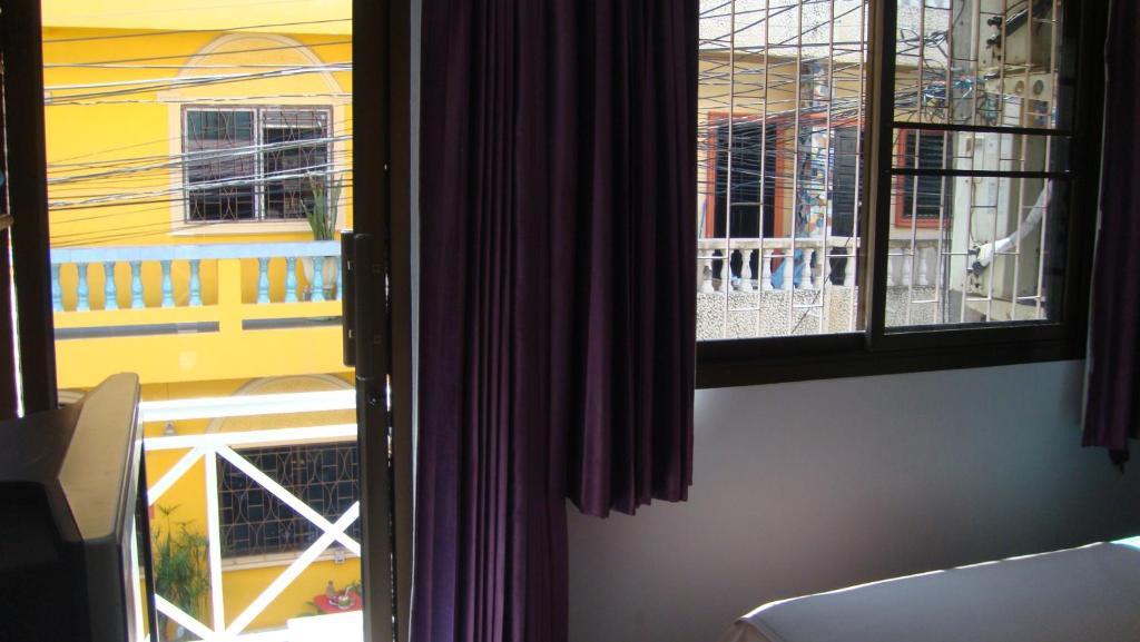Guest house Candy House Patong