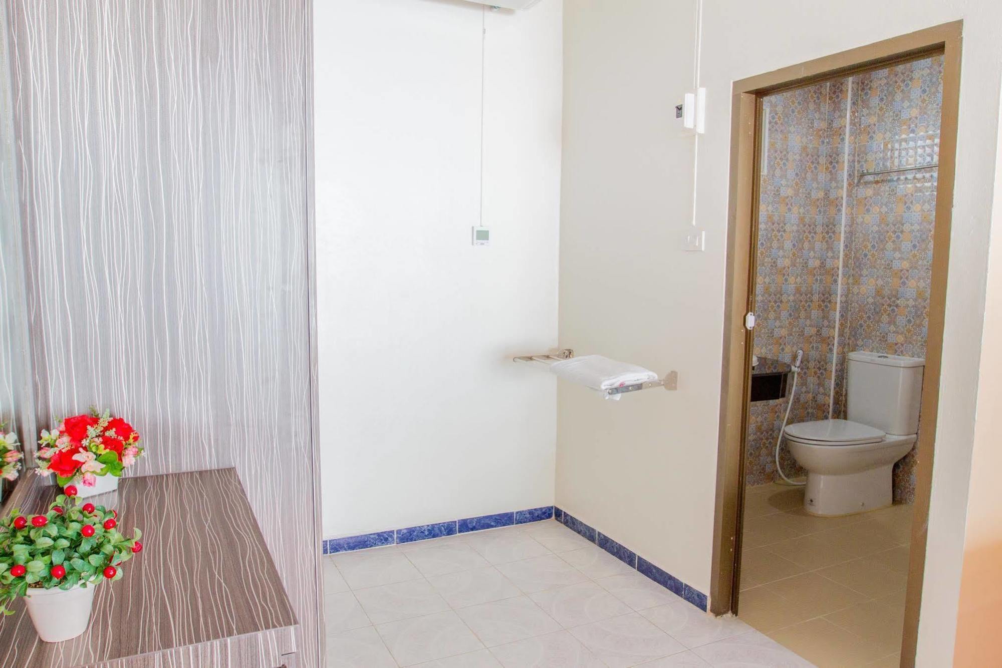 Hanuman Guest house 3*