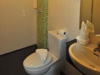 Hotel Centro@sansabai Patong