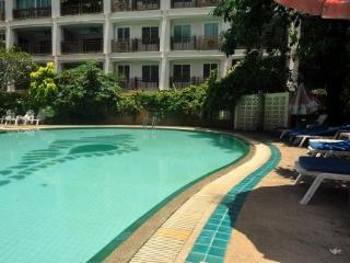 Hotel Centro@sansabai Patong