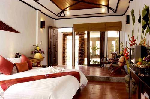Circle Phuket & 4*