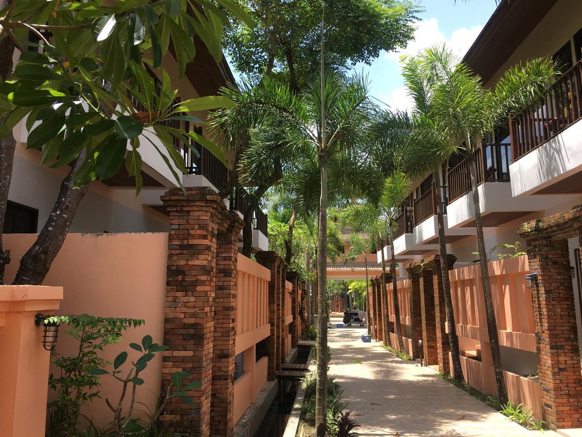 Resort Circle Phuket &