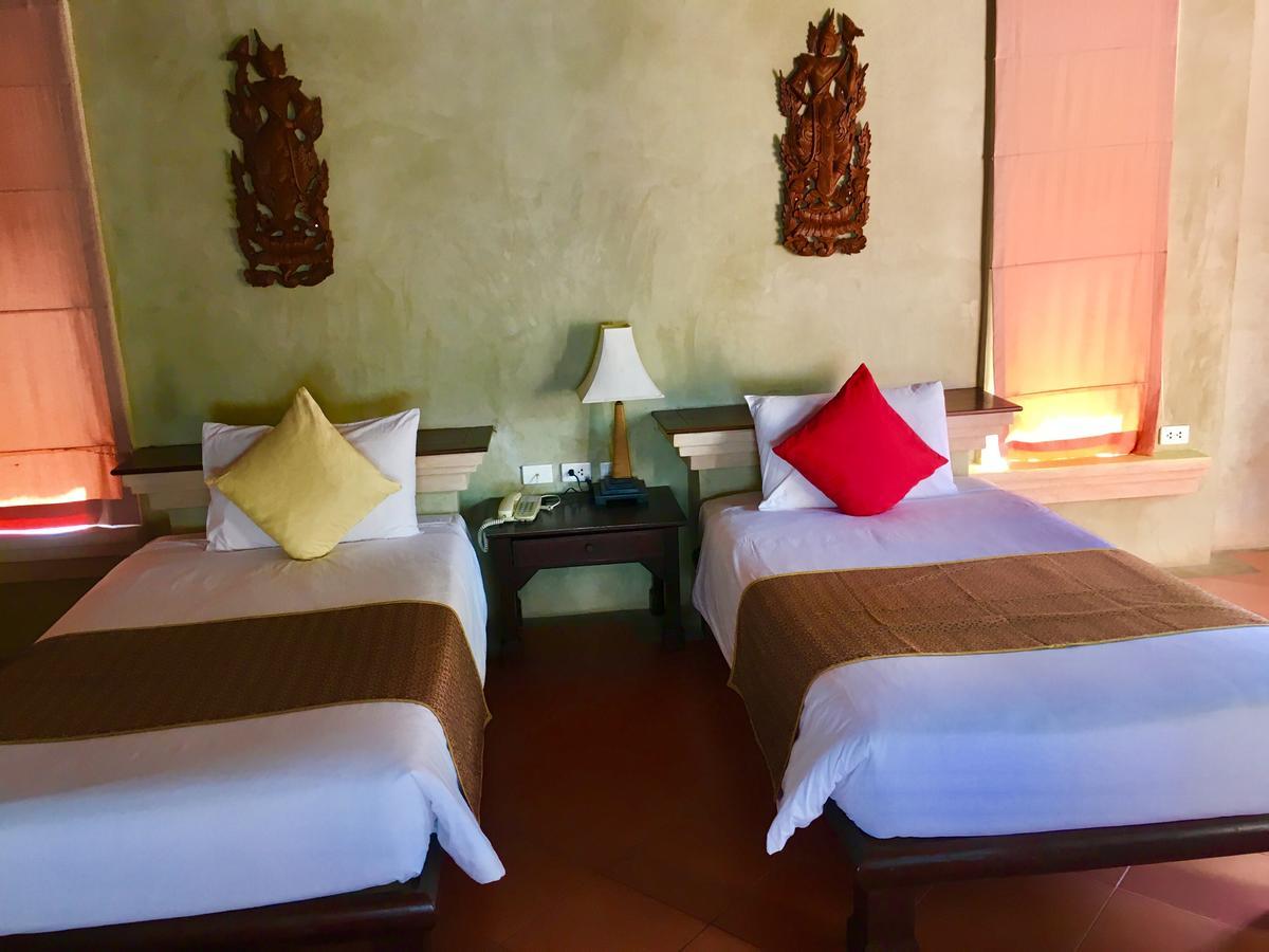 Circle Phuket & Resort 4*