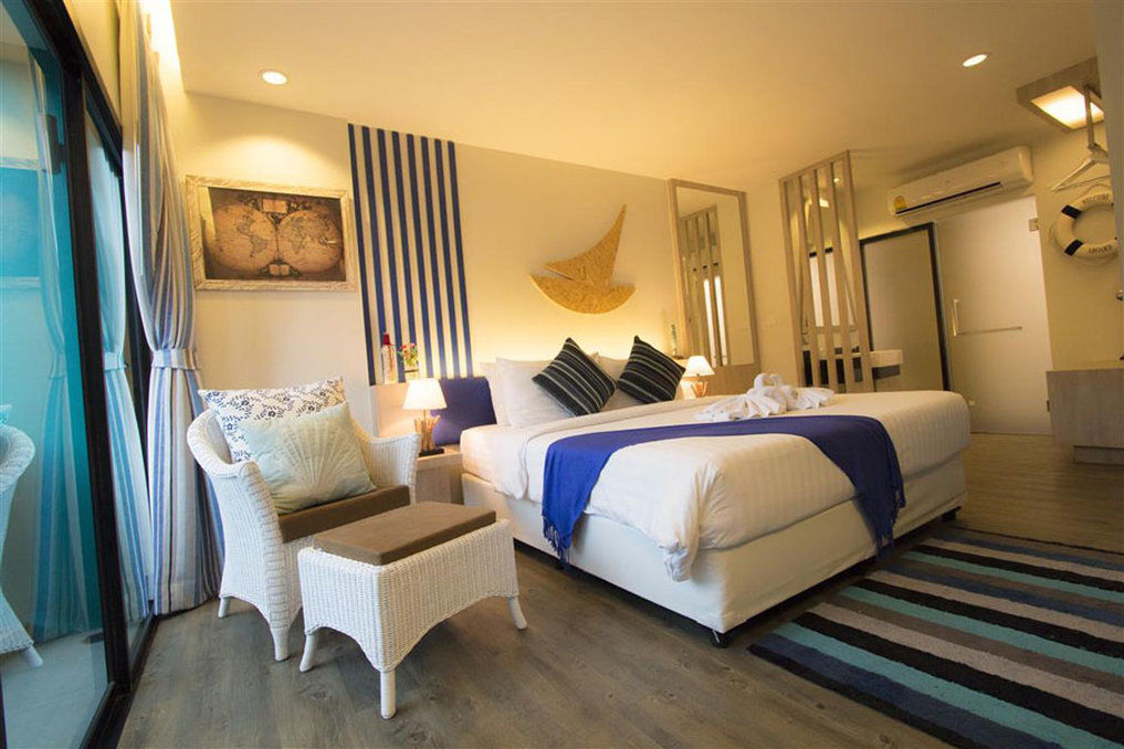 Hotel The Blue Pearl Kata
