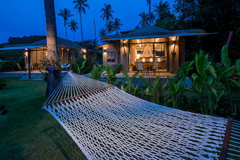 Jindarin 4* Coconut Island