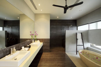 Leelawadee Villa Por Bay