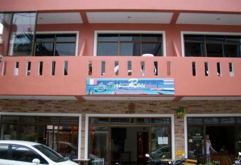 Hotel Capri 2*