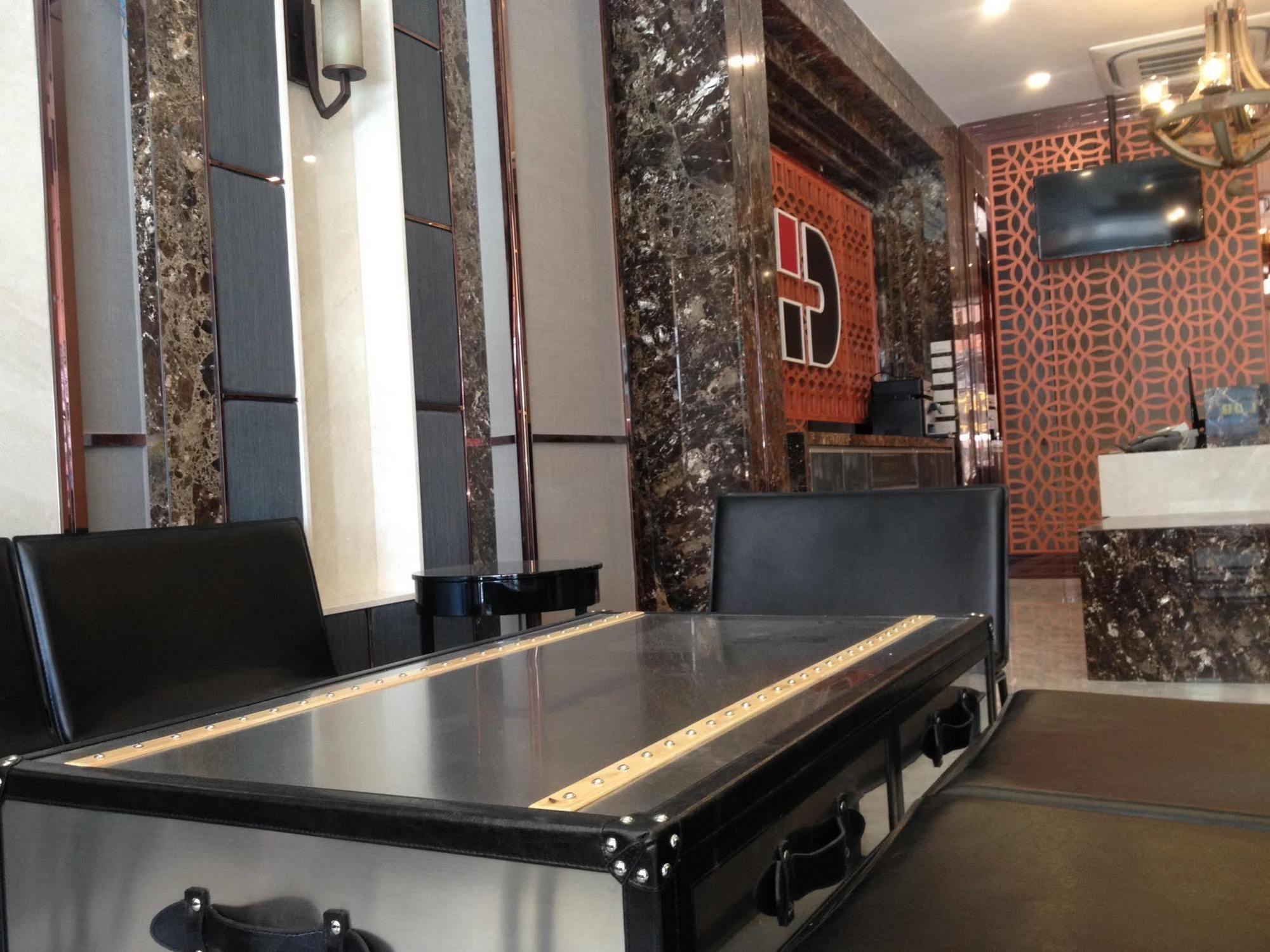 Dsure Phuket Hotel 4*