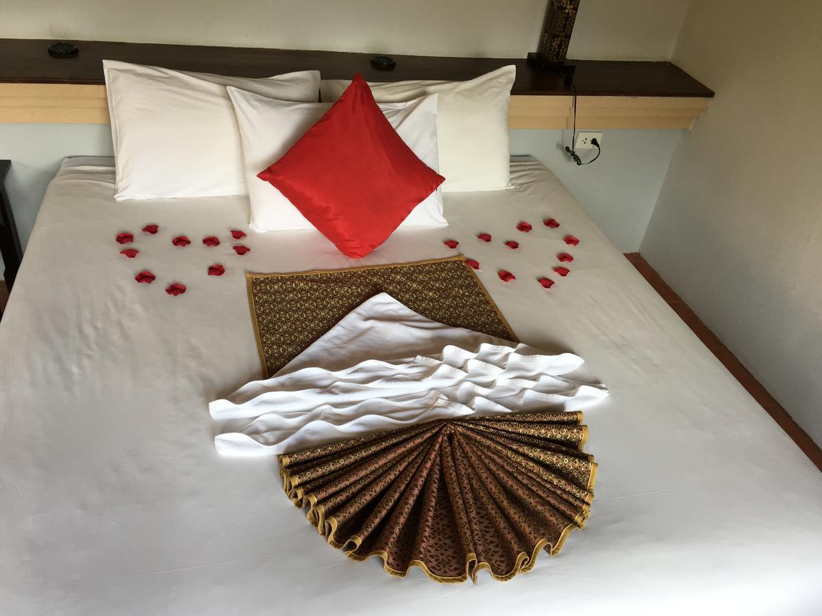 Circle Phuket & 4*