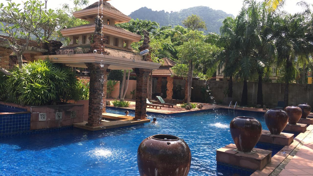 Circle Phuket & Resort
