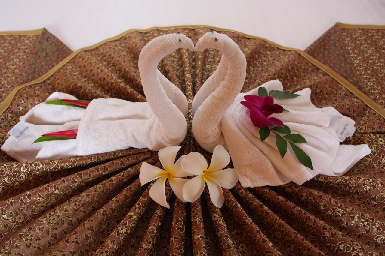 Circle Phuket & 4*