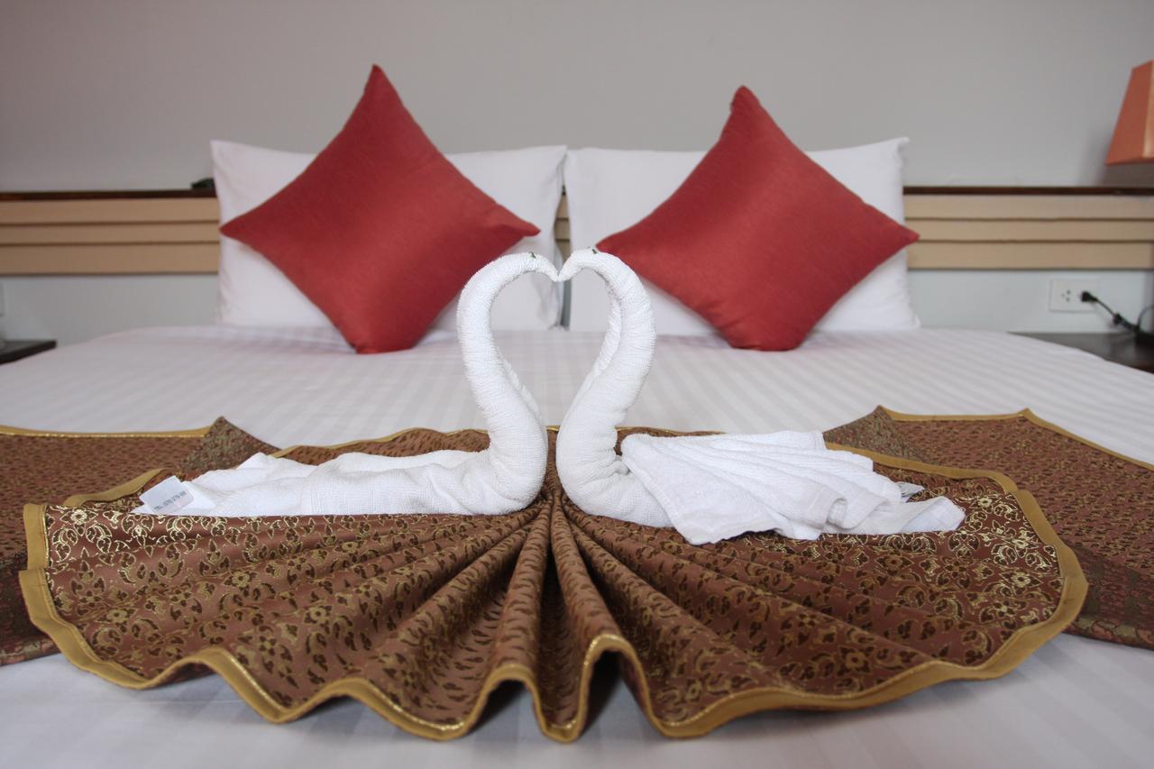 Circle Phuket & 4*