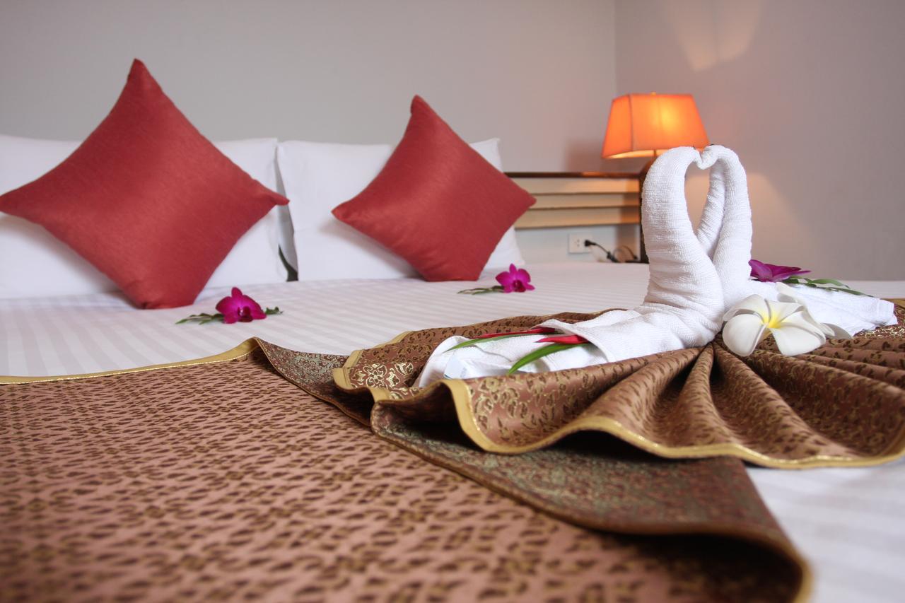 Circle Phuket & Resort 4*