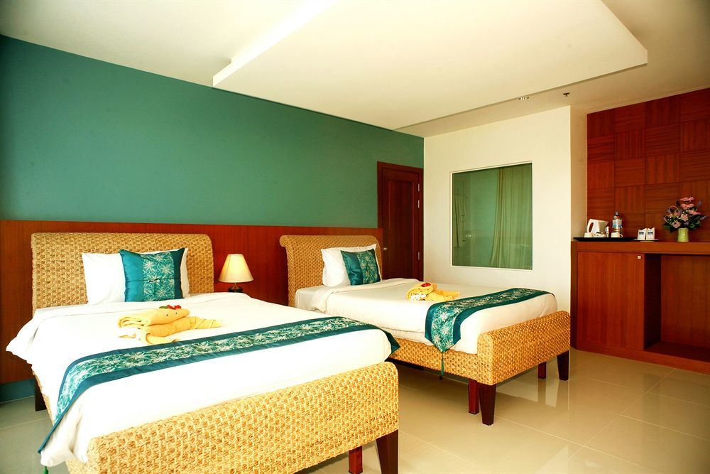 Chanalai Flora Resort, 4* Praia de Kata