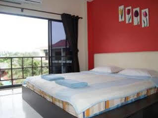 Pineapple 2* Phuket