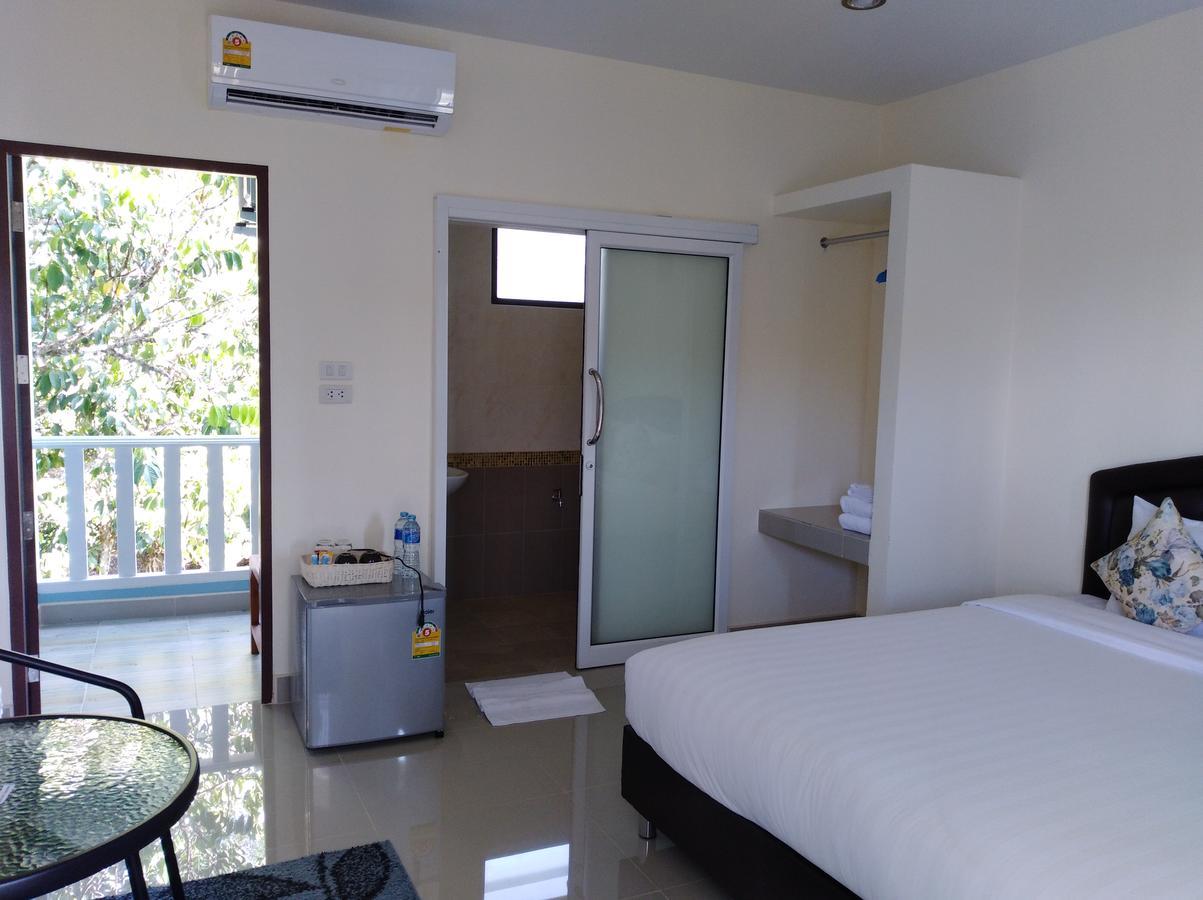 Hostel Baan Kalaya Garden