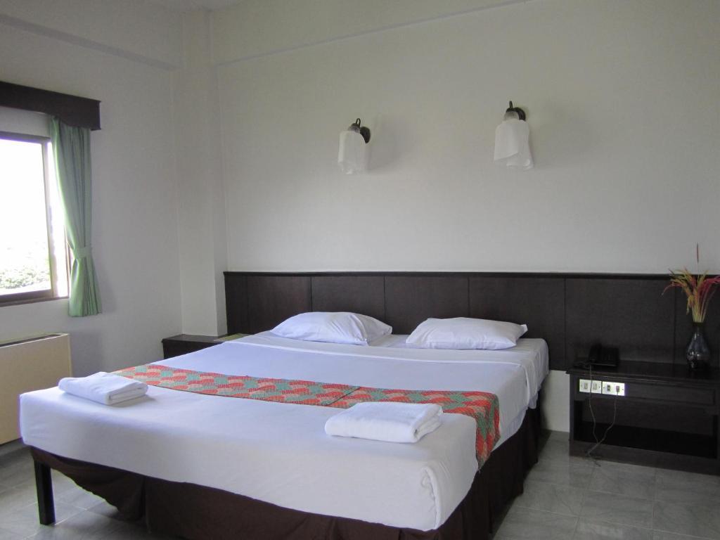 Rome Place Phuket