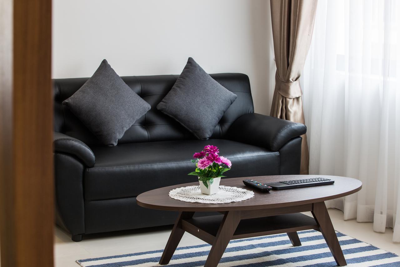 Aparthotel The & 3*