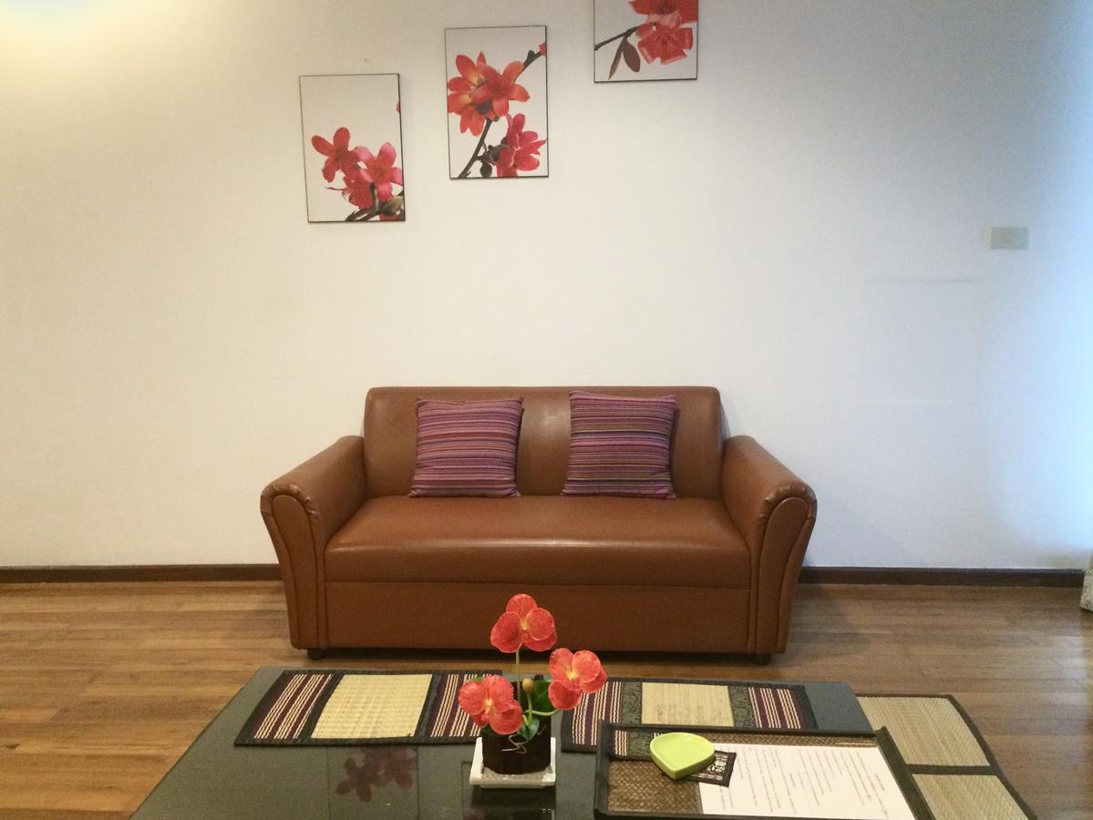 Nawaporn Place Hotel 2*