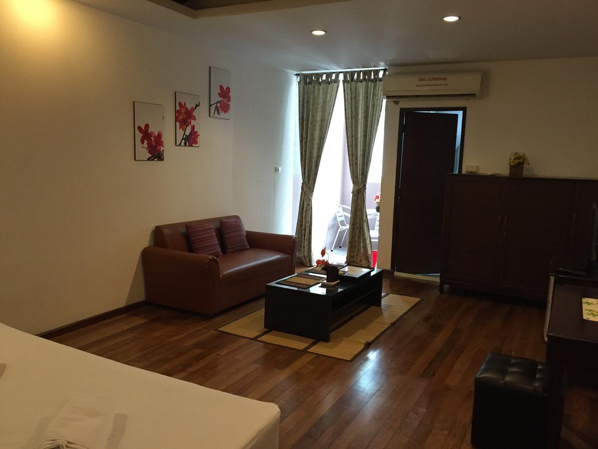 Hotel Nawaporn Place