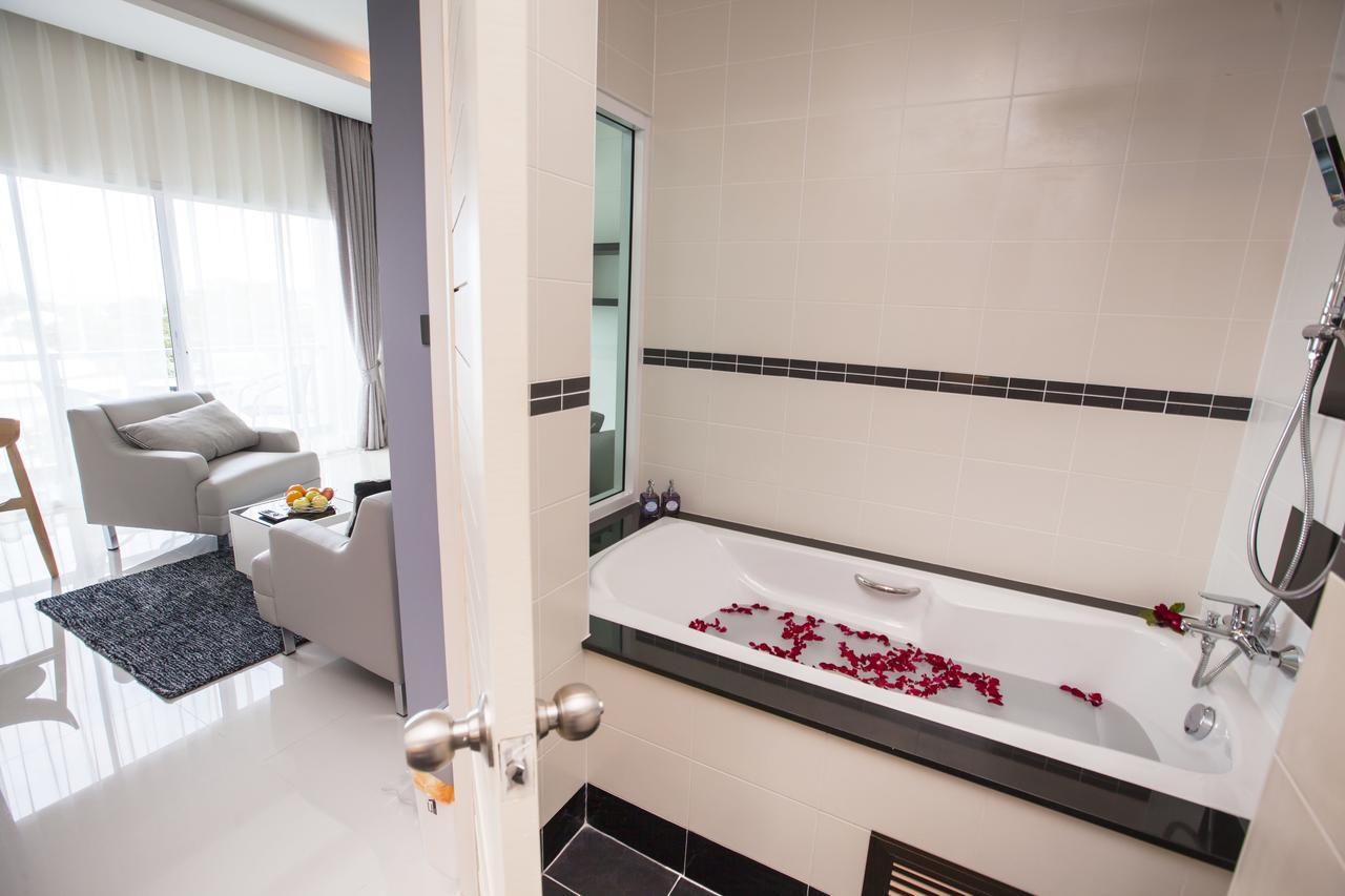 Hotel The Elysium - Sha Extra Chalong