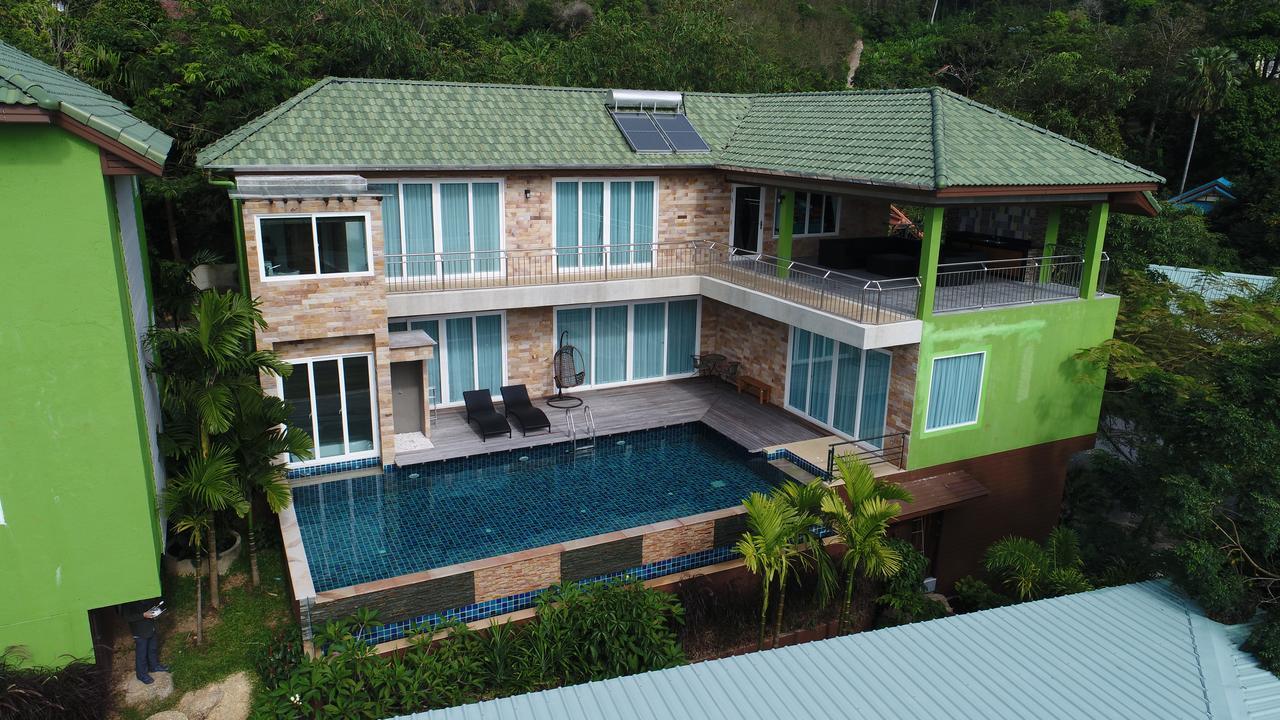 Kanita Pool *