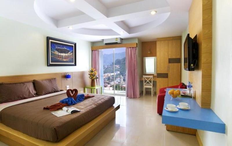Eyes Hotel Patong