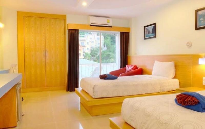 Eyes Hotel 3*